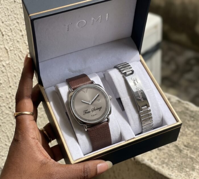Engraved wrist watch with engraved bracelet is the best gift ideas for everyone